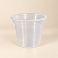 Maceta de plástico transparente